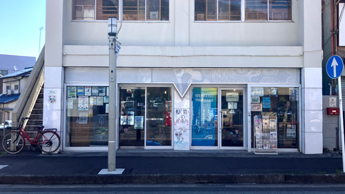 駅前の居場所 の画像